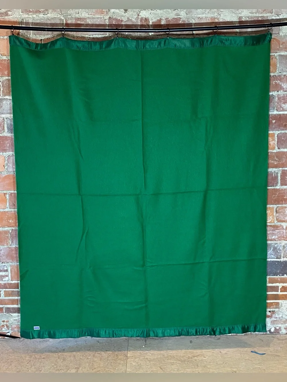 Vintage Golden Dawn Emerald Green 100%Wool Blanket 70” x 84” Satin Edge